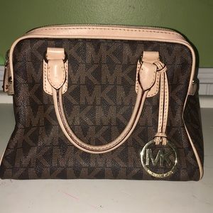 100% authentic Michael Kors handbag
